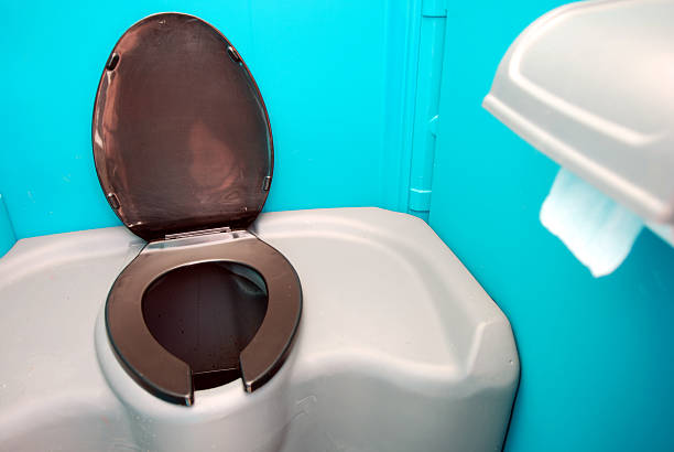 Best Portable bathroom rental  in Pioneer Village, KY